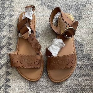 NWT! Brown sandals